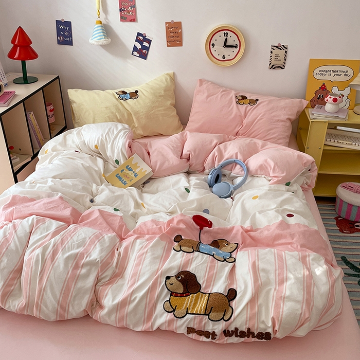 91家纺网 家纺一手货源 找家纺 卡迪熊家纺 2025新款水洗棉毛巾绣可爱猫咪系列 可爱腊肠狗