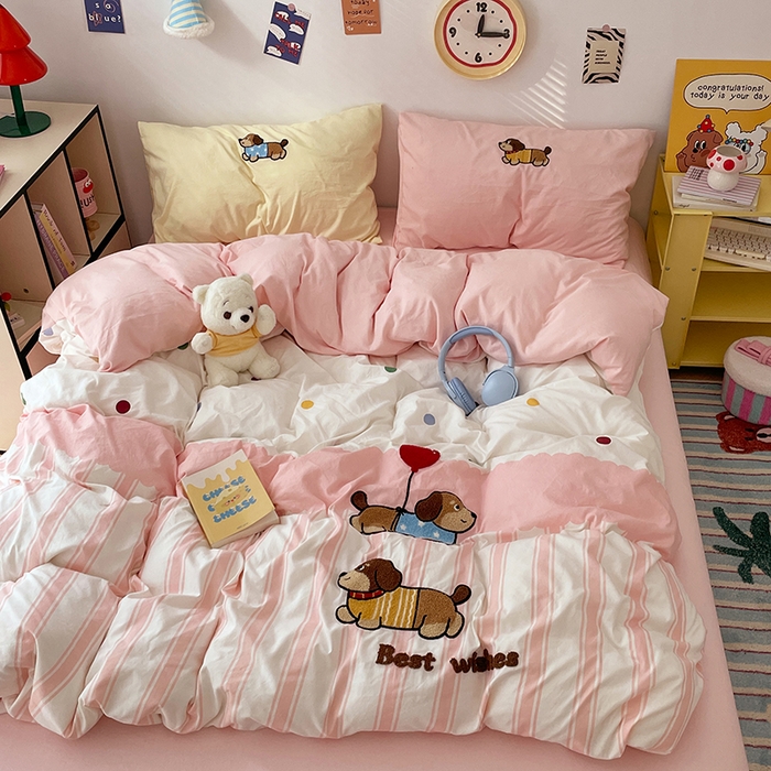 91家纺网 家纺一手货源 找家纺 卡迪熊家纺 2025新款水洗棉毛巾绣可爱猫咪系列 可爱腊肠狗