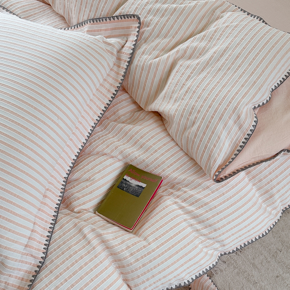 91家纺网 家纺一手货源 找家纺 琳可家居 2025新款色织全棉四件套-条纹系列 条纹-蔷薇粉