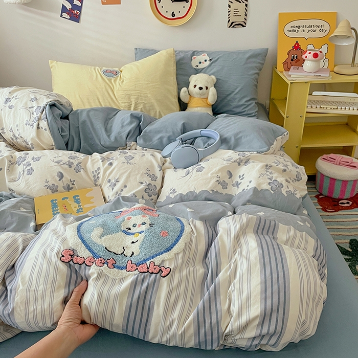 91家纺网 家纺一手货源 找家纺 卡迪熊家纺 2025新款水洗棉毛巾绣可爱猫咪系列 猫咪宝贝