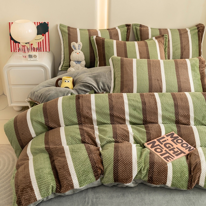 91家纺网 家纺一手货源 找家纺 倾慕家纺 2026新款立体菠萝格印花保暖单被套 自由绿