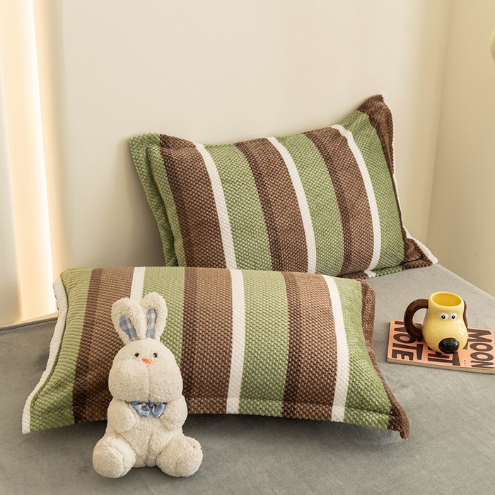 91家纺网 家纺一手货源 找家纺 倾慕家纺 2026新款立体菠萝格印花保暖单被套 自由绿