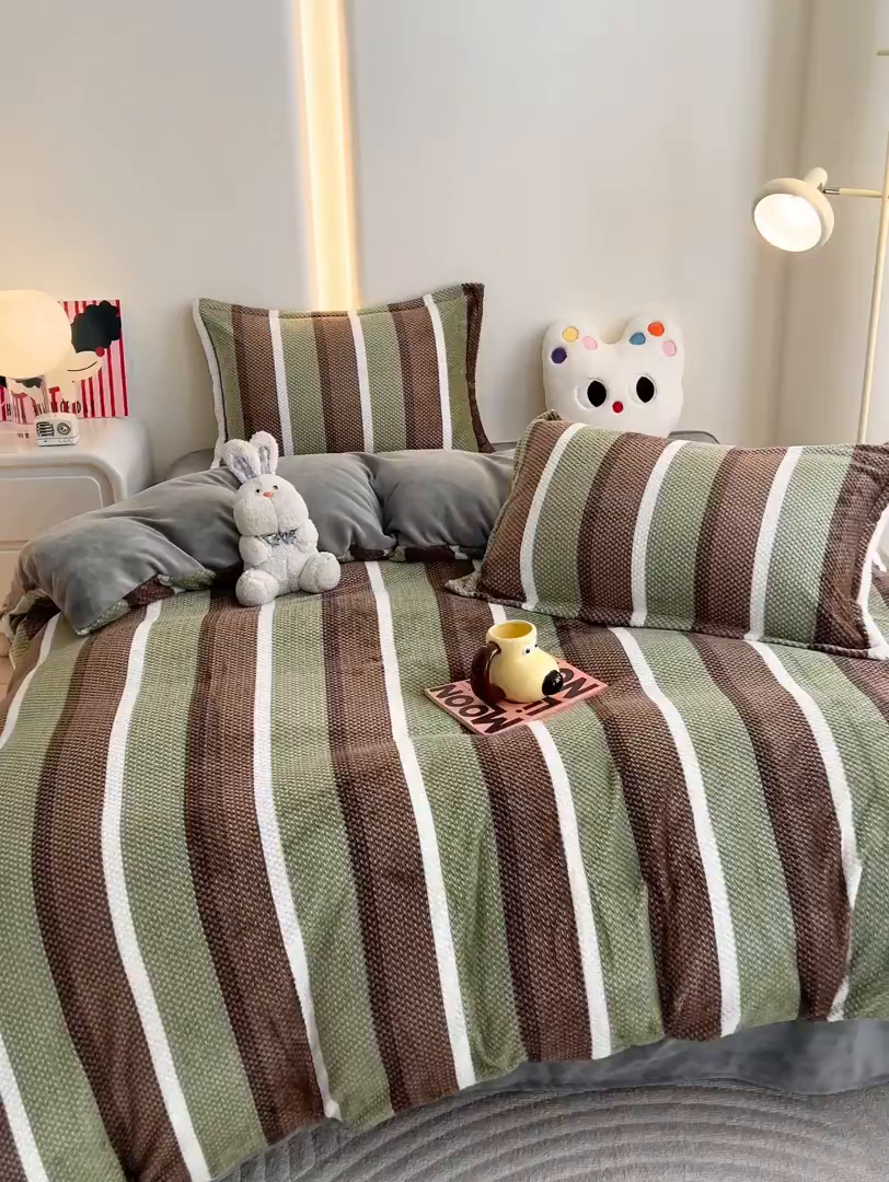 91家纺网 家纺一手货源 找家纺 倾慕家纺 2026新款立体菠萝格印花保暖单被套 自由绿