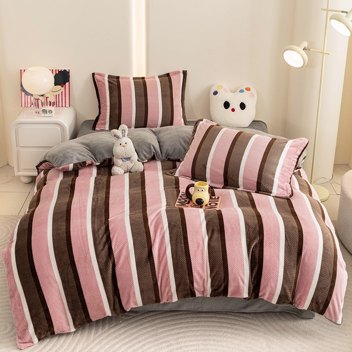 91家纺网 家纺一手货源 找家纺 （总）倾慕家纺 2025新款立体菠萝格印花保暖四件套