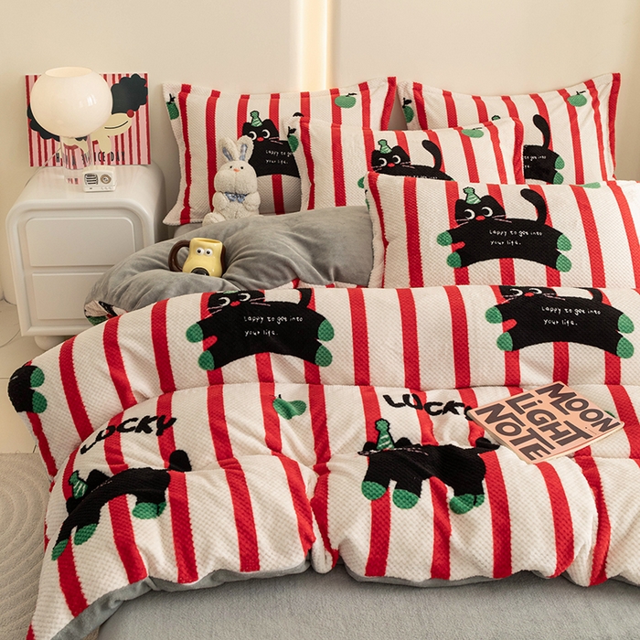 91家纺网 家纺一手货源 找家纺 倾慕家纺 2026新款立体菠萝格印花保暖四件套 红黑猫