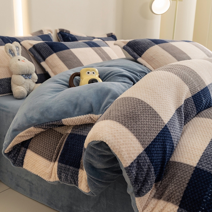 91家纺网 家纺一手货源 找家纺 倾慕家纺 2026新款立体菠萝格印花保暖四件套 罗马格