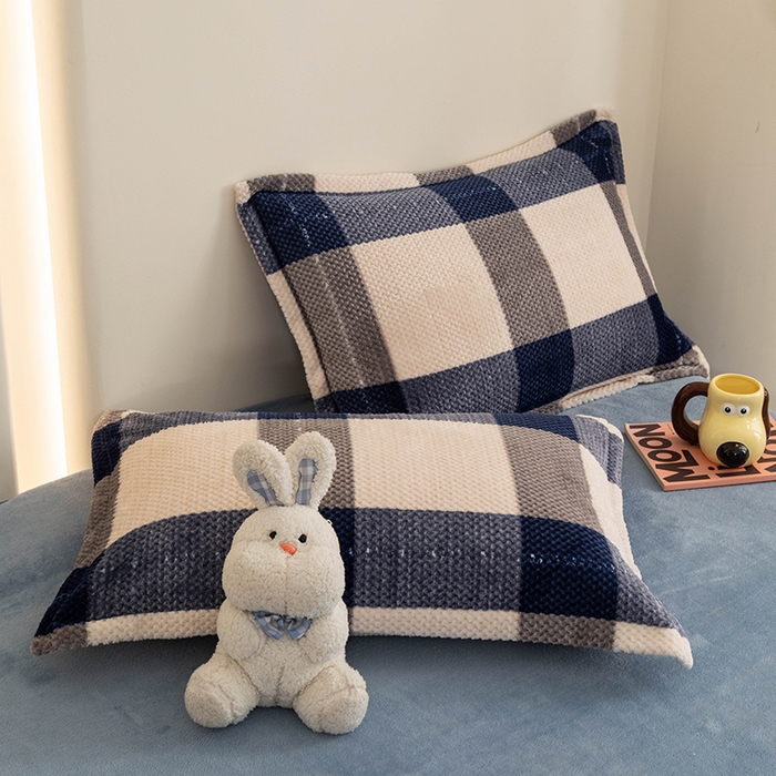 91家纺网 家纺一手货源 找家纺 倾慕家纺 2026新款立体菠萝格印花保暖四件套 罗马格