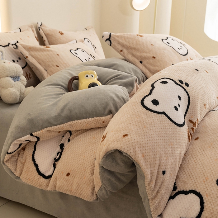 91家纺网 家纺一手货源 找家纺 倾慕家纺 2026新款立体菠萝格印花保暖四件套 米粒乐园