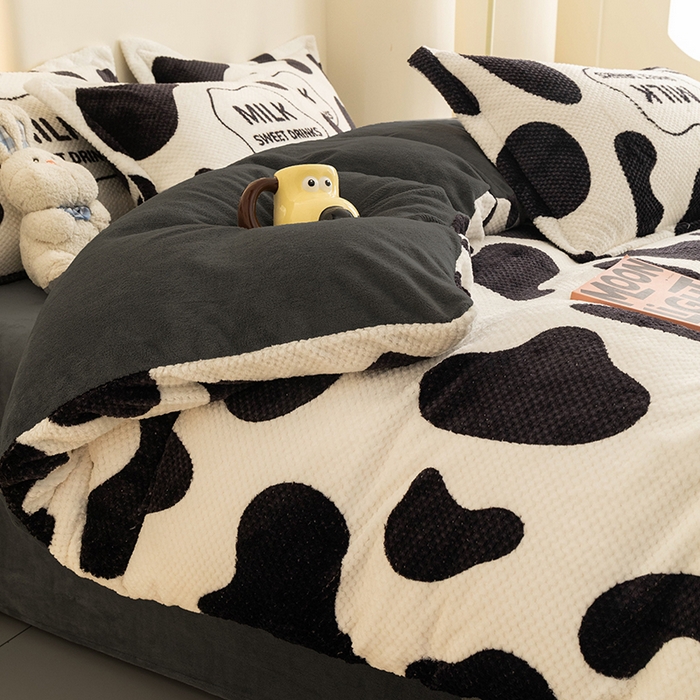 91家纺网 家纺一手货源 找家纺 倾慕家纺 2026新款立体菠萝格印花保暖四件套 牛奶咖啡