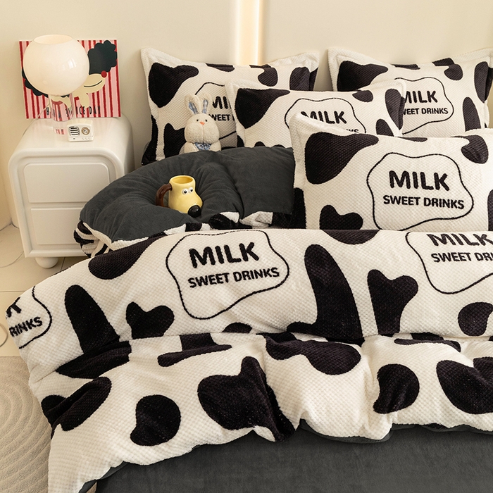 91家纺网 家纺一手货源 找家纺 倾慕家纺 2026新款立体菠萝格印花保暖四件套 牛奶咖啡