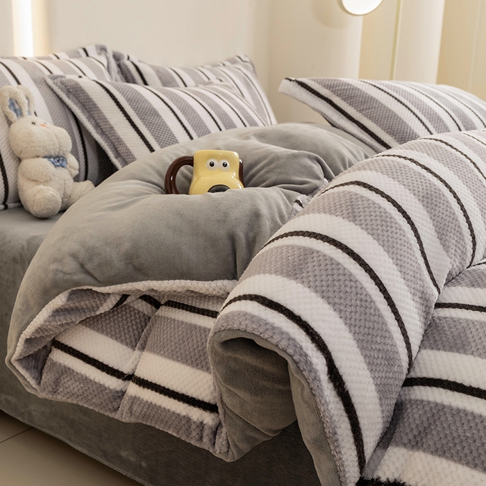 91家纺网 家纺一手货源 找家纺 倾慕家纺 2026新款立体菠萝格印花保暖四件套 挪威灰