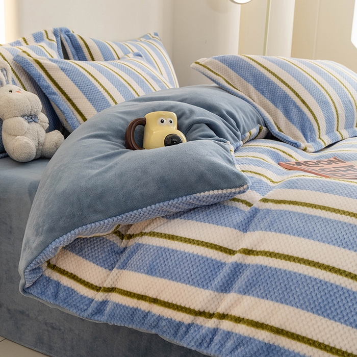 91家纺网 家纺一手货源 找家纺 倾慕家纺 2026新款立体菠萝格印花保暖四件套 挪威蓝