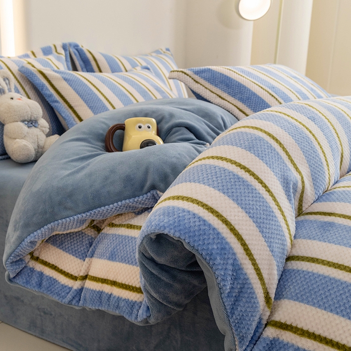 91家纺网 家纺一手货源 找家纺 倾慕家纺 2026新款立体菠萝格印花保暖四件套 挪威蓝