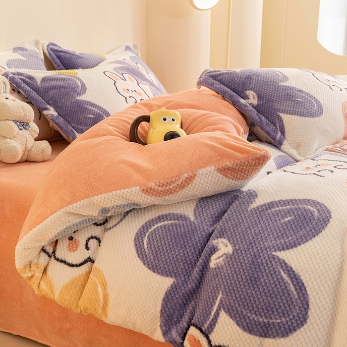 91家纺网 家纺一手货源 找家纺 倾慕家纺 2026新款立体菠萝格印花保暖四件套 七彩小兔