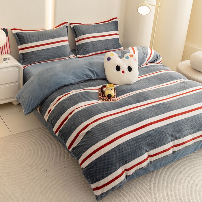 91家纺网 家纺一手货源 找家纺 倾慕家纺 2026新款立体菠萝格印花保暖四件套 英伦横条