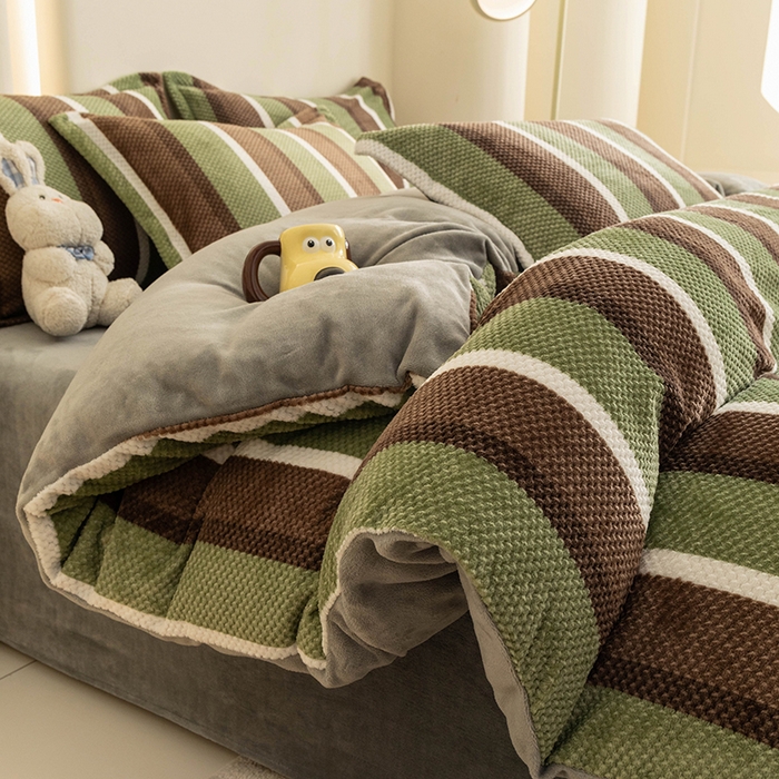 91家纺网 家纺一手货源 找家纺 倾慕家纺 2026新款立体菠萝格印花保暖四件套 自由绿