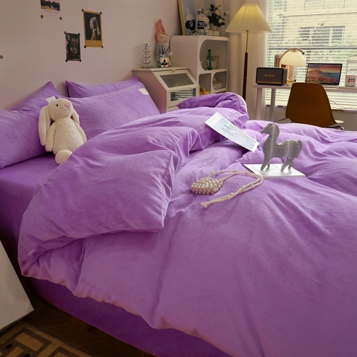 91家纺网 家纺一手货源 找家纺 啊雅家居 2026新款寒冬克星双面绒牛奶绒简约四件套 简紫