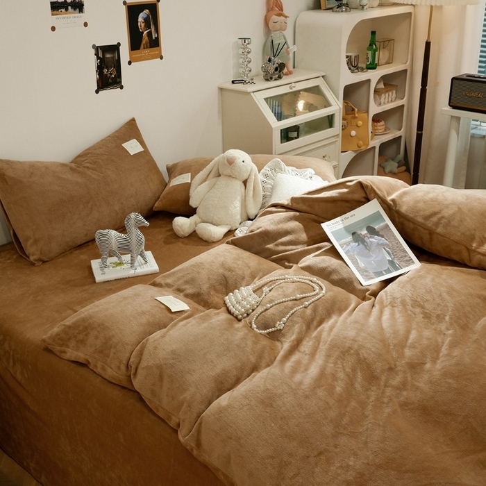 91家纺网 家纺一手货源 找家纺 啊雅家居 2026新款寒冬克星双面绒牛奶绒简约四件套 简咖