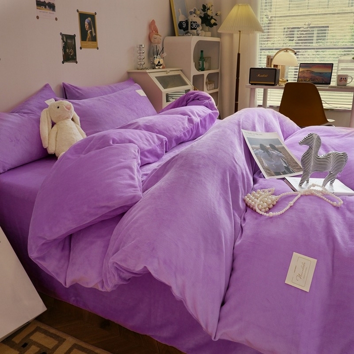 91家纺网 家纺一手货源 找家纺 啊雅家居 2026新款寒冬克星双面绒牛奶绒简约四件套 简紫