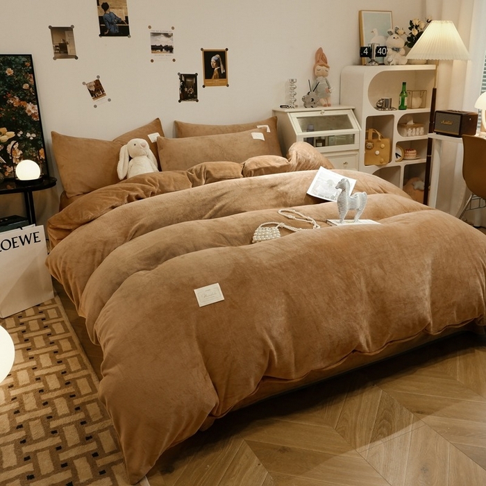 91家纺网 家纺一手货源 找家纺 啊雅家居 2026新款寒冬克星双面绒牛奶绒简约四件套 简咖