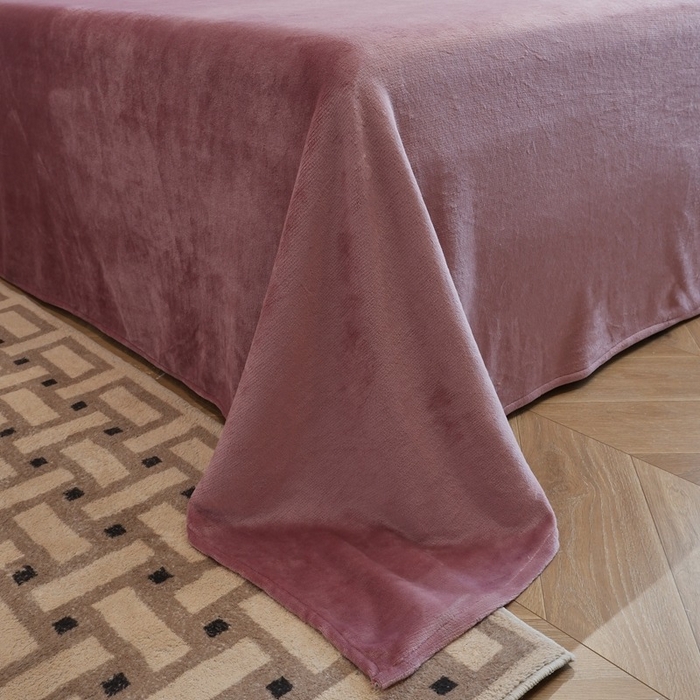 91家纺网 家纺一手货源 找家纺 啊雅家居 2026新款寒冬克星双面绒牛奶绒简约四件套 简豆沙