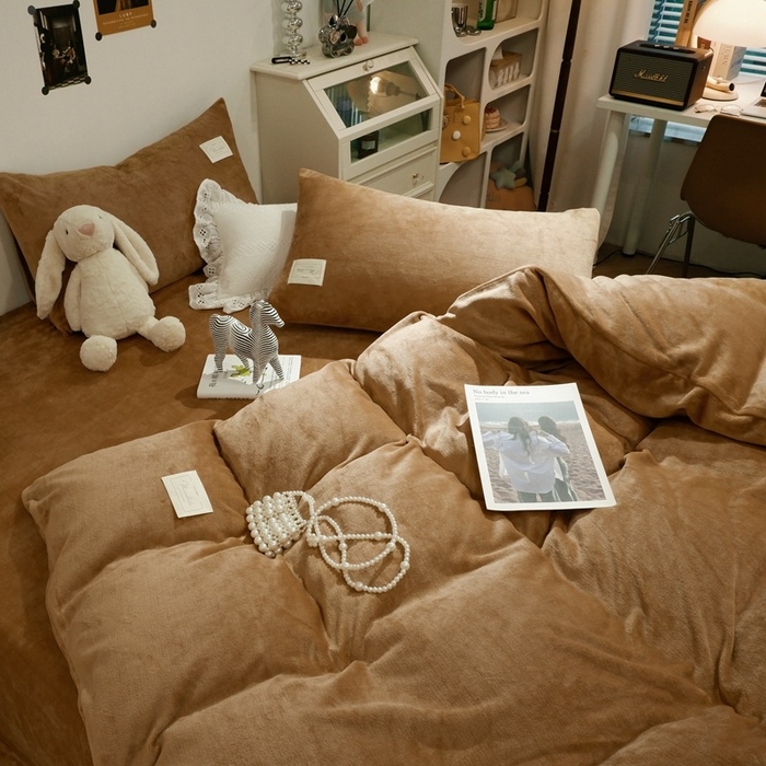 91家纺网 家纺一手货源 找家纺 啊雅家居 2026新款寒冬克星双面绒牛奶绒简约四件套 简咖