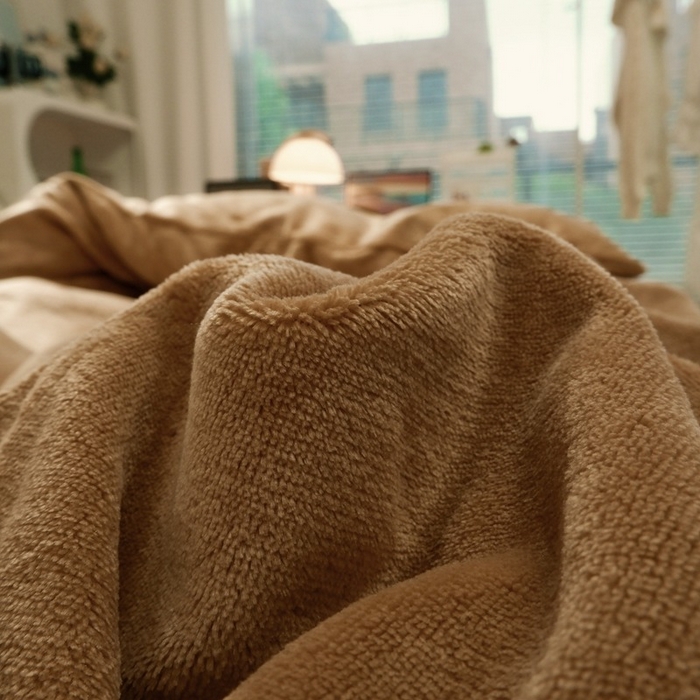 91家纺网 家纺一手货源 找家纺 啊雅家居 2026新款寒冬克星双面绒牛奶绒简约四件套 简咖