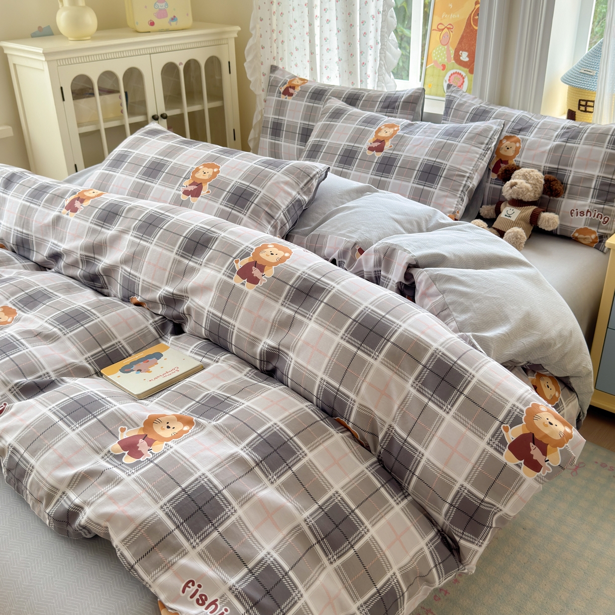 91家纺网 家纺一手货源 找家纺 清雅福 2026春夏新品全棉13070萌趣系列单枕套 森林日记-灰格