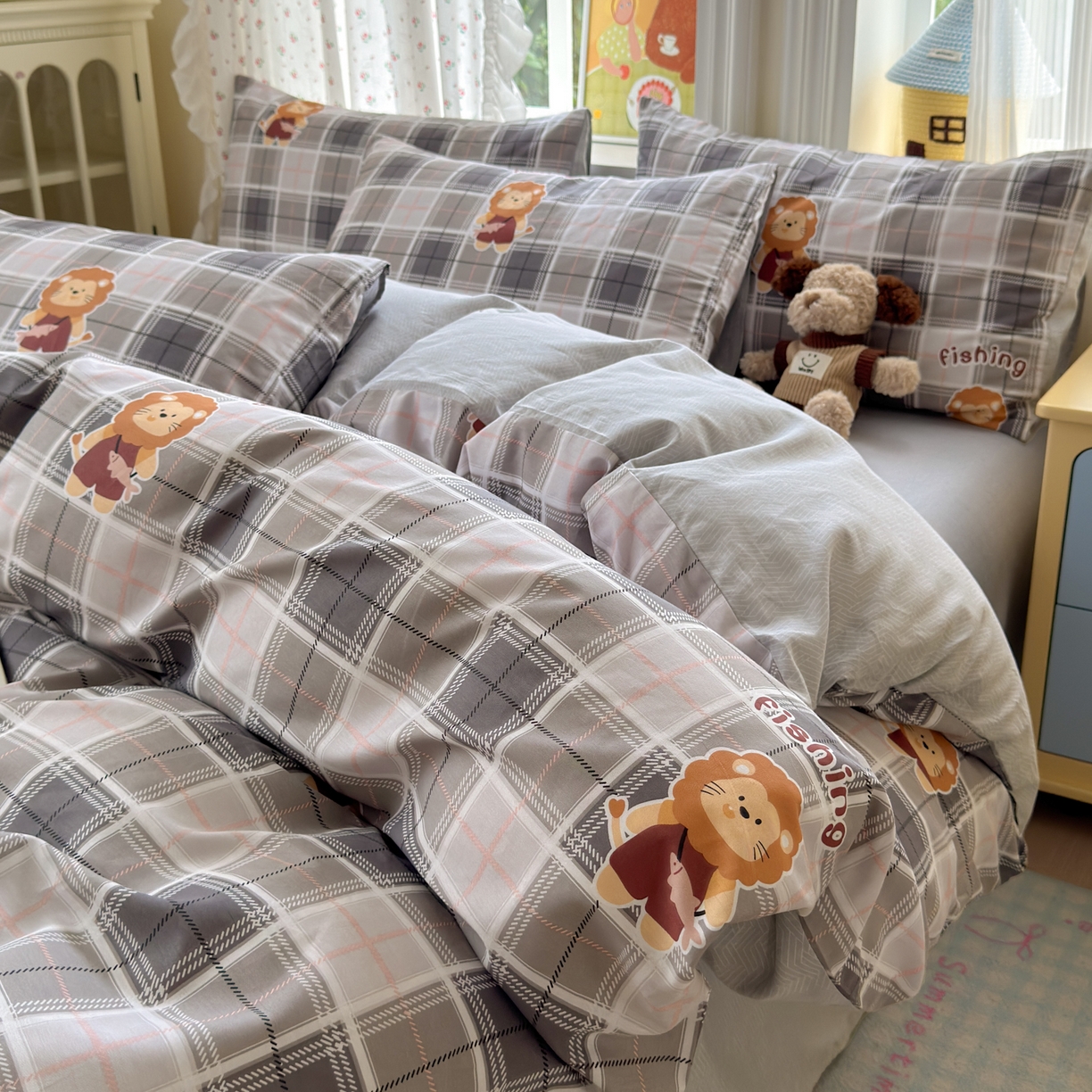 91家纺网 家纺一手货源 找家纺 清雅福 2026春夏新品全棉13070萌趣系列单枕套 森林日记-灰格