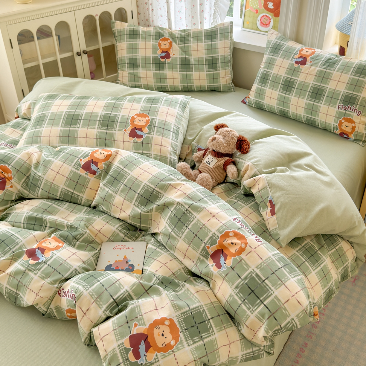 91家纺网 家纺一手货源 找家纺 清雅福 2026春夏新品全棉13070萌趣系列单枕套 森林日记-绿格