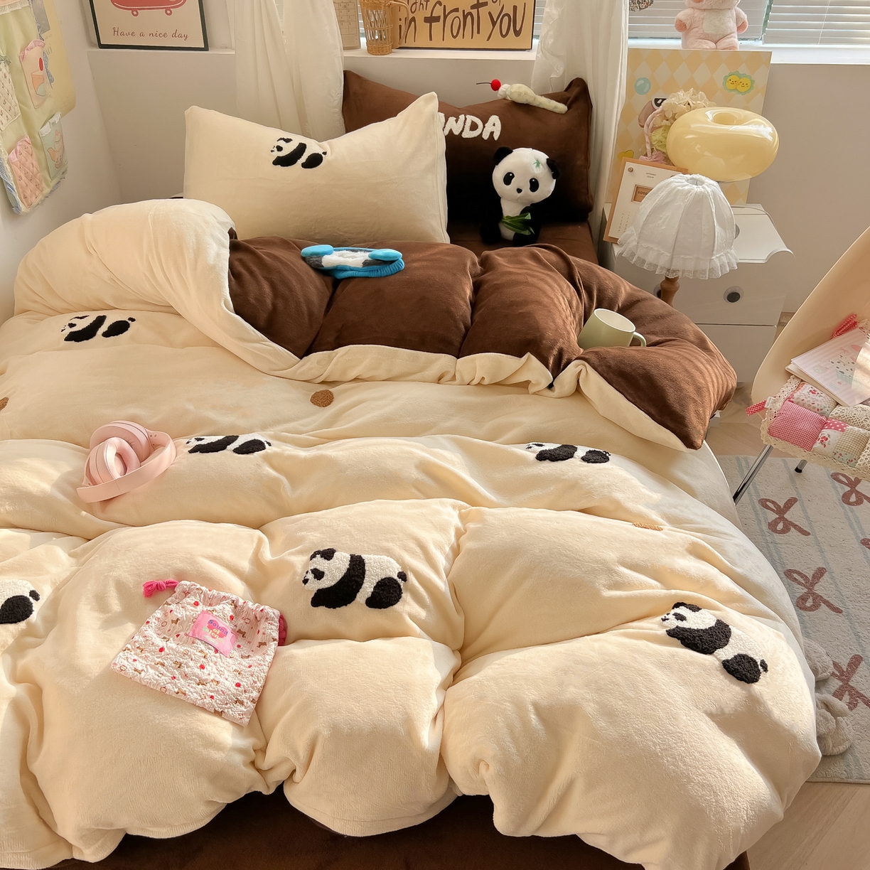 91家纺网 家纺一手货源 找家纺 （总）韩都家居 2025新款牛奶绒毛巾绣四件套-系列一