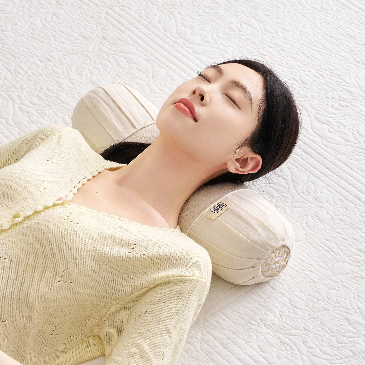 91家纺网 家纺一手货源 找家纺 （总）乐可 2025新款棉麻黑苦荞璞原圆柱枕荞麦枕头枕芯