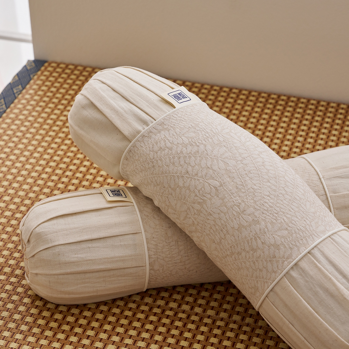 91家纺网 家纺一手货源 找家纺 （总）乐可 2025新款棉麻黑苦荞璞原圆柱枕荞麦枕头枕芯