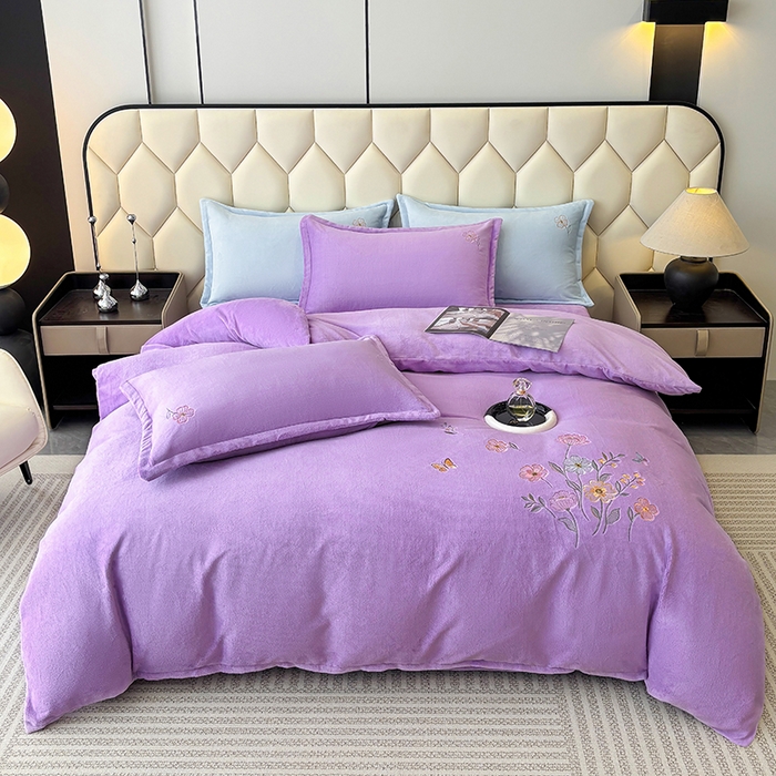 91家纺网 家纺一手货源 找家纺 （总）织雅漫 2025新款牛奶绒绣花四件套