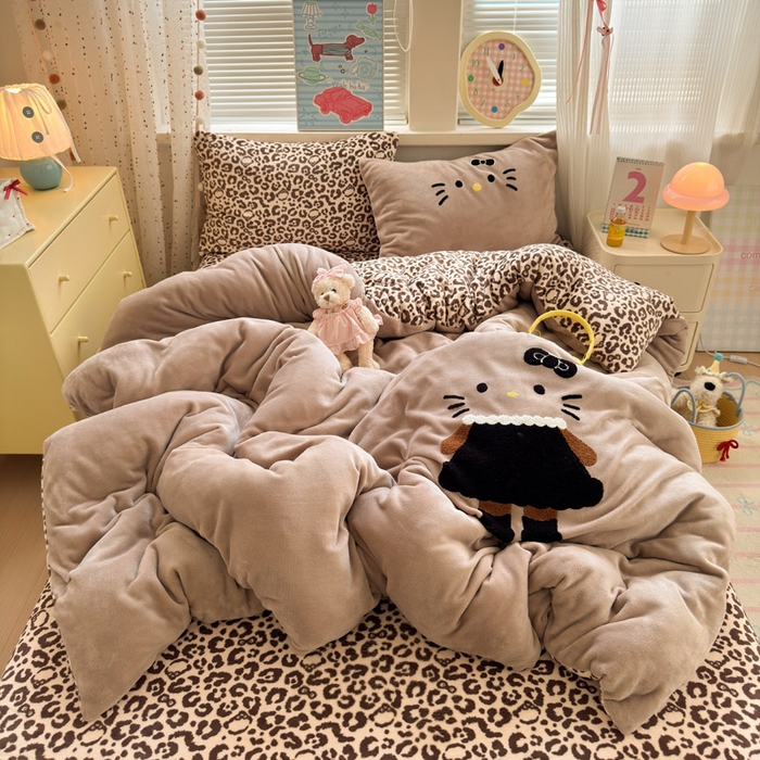 91家纺网 家纺一手货源 找家纺 （总）贝扬思家纺 2025新款高克重牛奶绒可爱系卡通毛巾绣四件套系列-小红书推荐