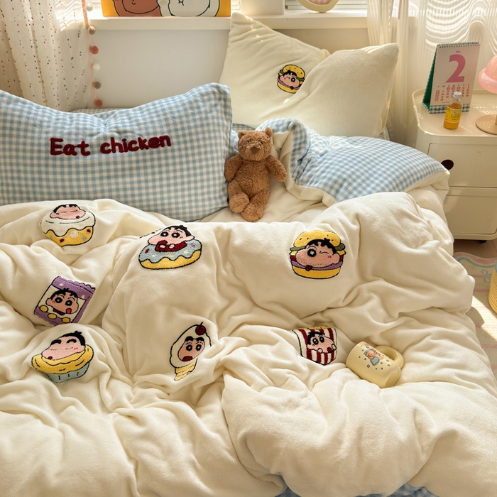 91家纺网 家纺一手货源 找家纺 贝扬思家纺 2025新款高克重牛奶绒可爱系卡通毛巾绣四件套系列-小红书推荐 汉堡小新