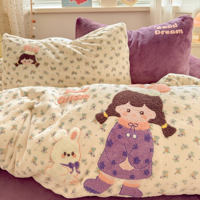 91家纺网 家纺一手货源 找家纺 贝扬思家纺 2025新款高克重牛奶绒可爱系卡通毛巾绣四件套系列-小红书推荐 泡泡糖女孩