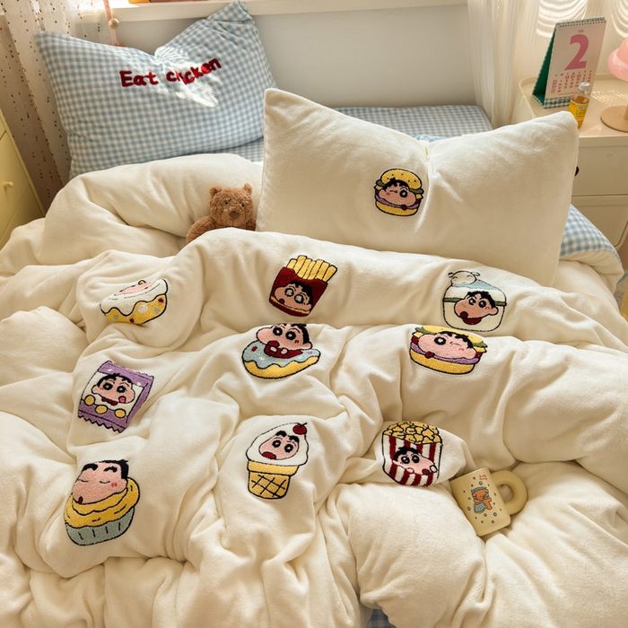 91家纺网 家纺一手货源 找家纺 贝扬思家纺 2025新款高克重牛奶绒可爱系卡通毛巾绣四件套系列-小红书推荐 汉堡小新