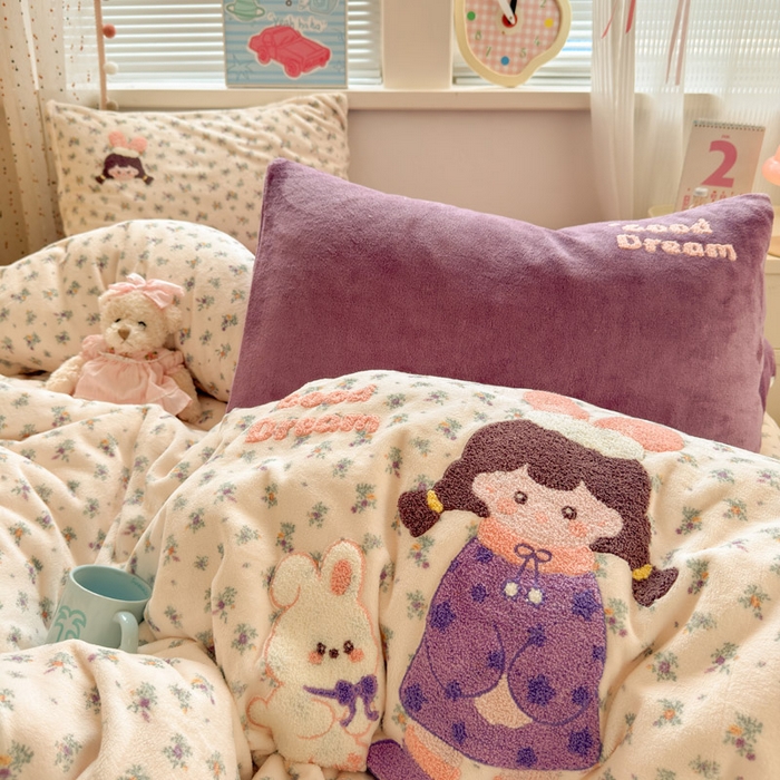 91家纺网 家纺一手货源 找家纺 贝扬思家纺 2025新款高克重牛奶绒可爱系卡通毛巾绣四件套系列-小红书推荐 泡泡糖女孩