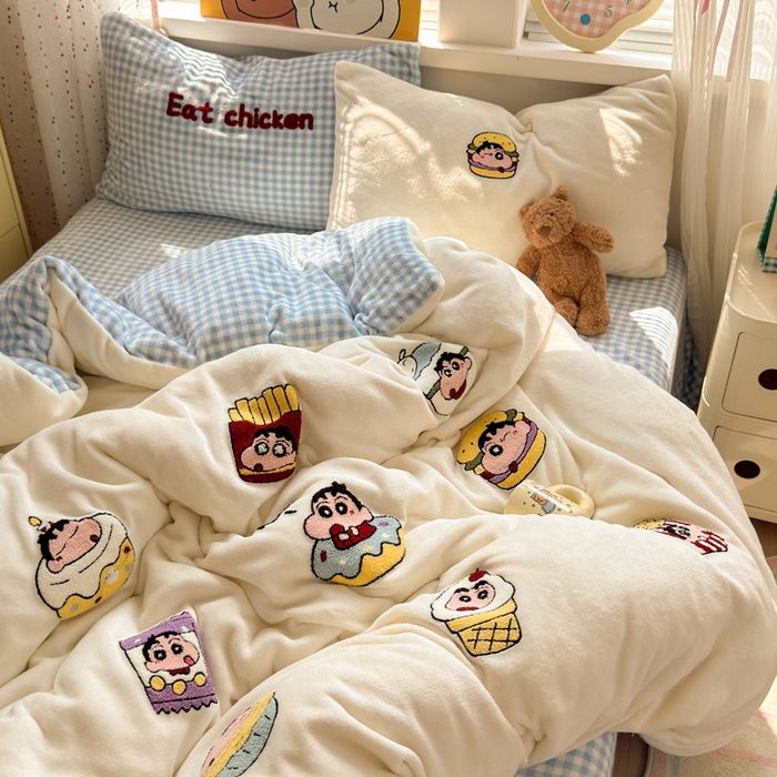 91家纺网 家纺一手货源 找家纺 贝扬思家纺 2025新款高克重牛奶绒可爱系卡通毛巾绣四件套系列-小红书推荐 汉堡小新