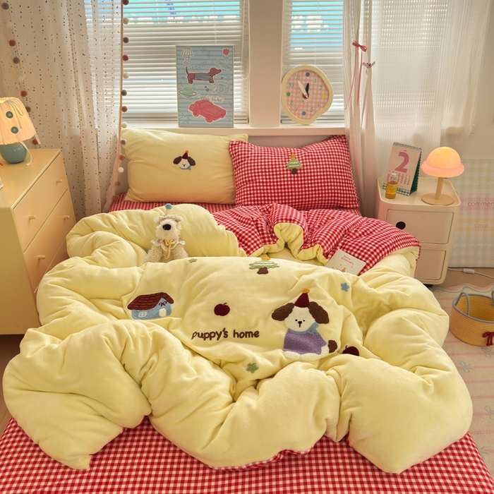 贝扬思家纺 2025新款高克重牛奶绒可爱系卡通毛巾绣四件套系列-小红书推荐 甜豆小狗