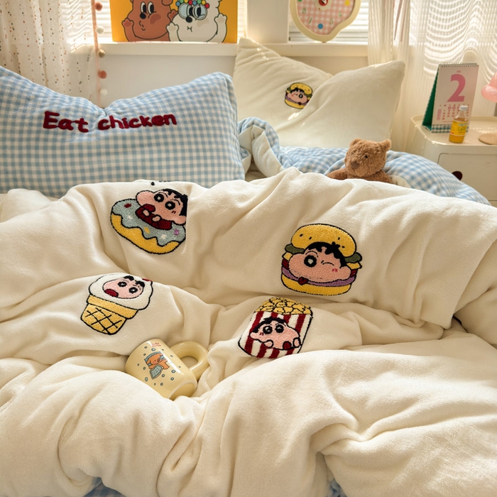 91家纺网 家纺一手货源 找家纺 贝扬思家纺 2025新款高克重牛奶绒可爱系卡通毛巾绣四件套系列-小红书推荐 汉堡小新