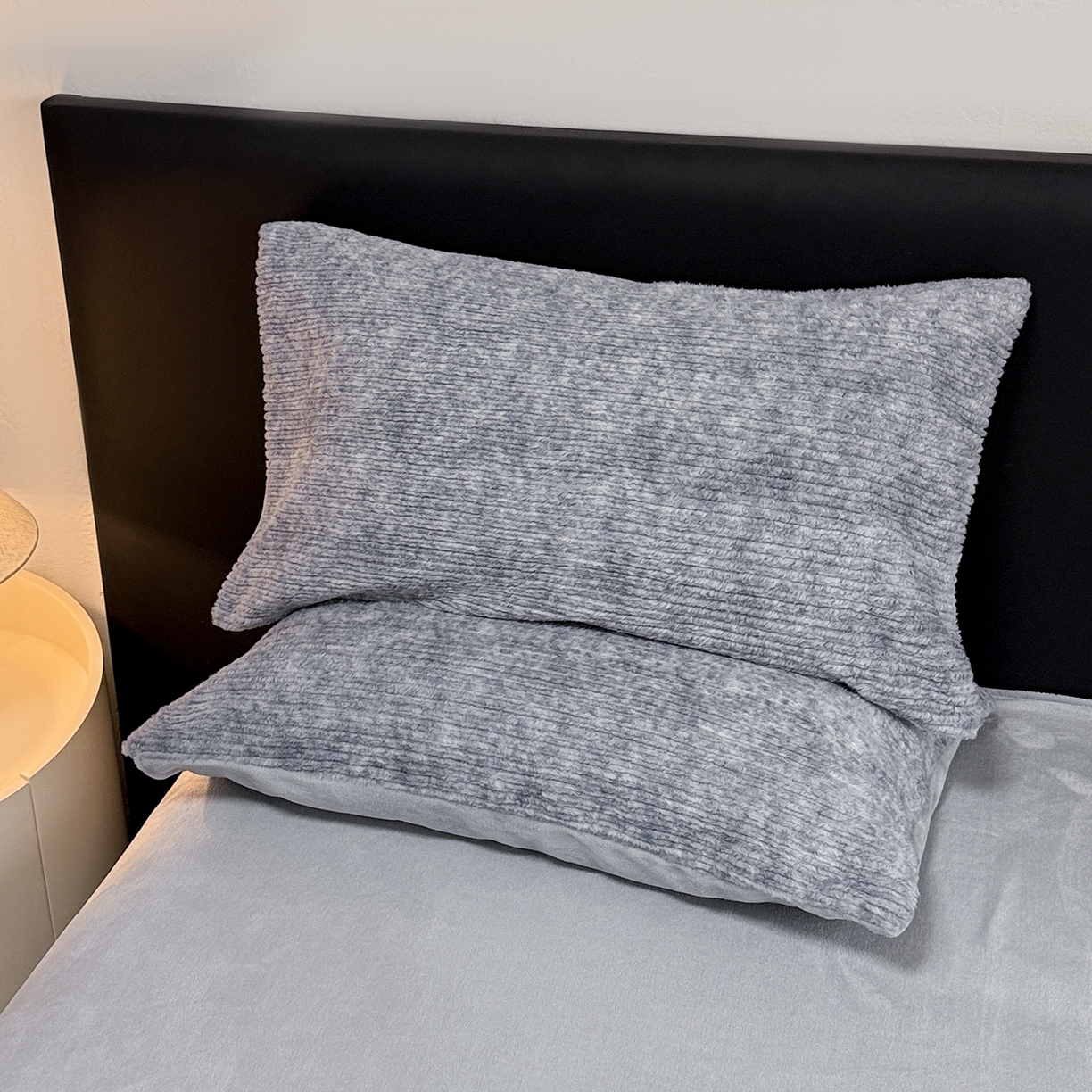 91家纺网 家纺一手货源 找家纺 眠博士 2025新款阳离子兔兔绒四件套 兔兔绒阳离子-抽条雾蓝