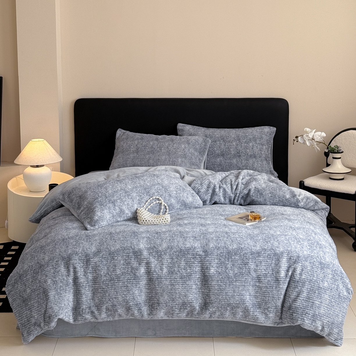 91家纺网 家纺一手货源 找家纺 眠博士 2025新款阳离子兔兔绒四件套 兔兔绒阳离子-抽条雾蓝