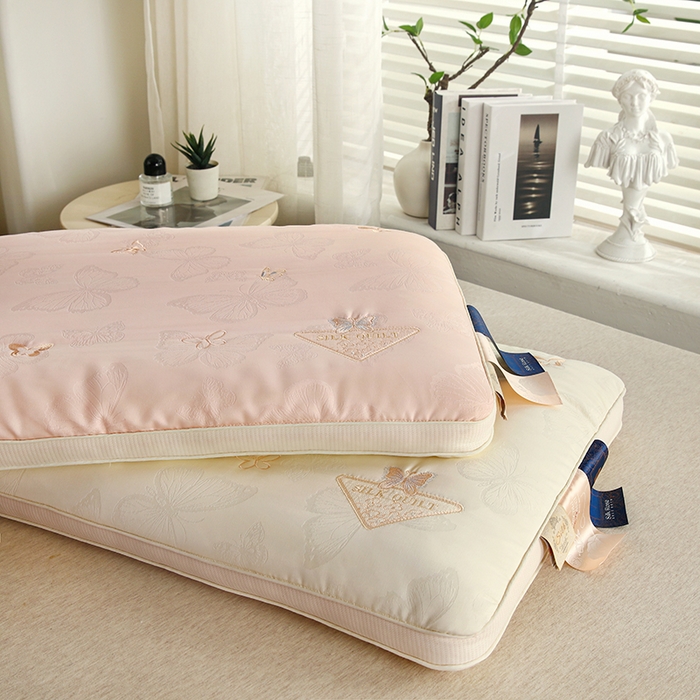 91家纺网 家纺一手货源 找家纺 （总）云熙枕业 2025新款爆款漫舞酒店云朵枕枕头枕芯