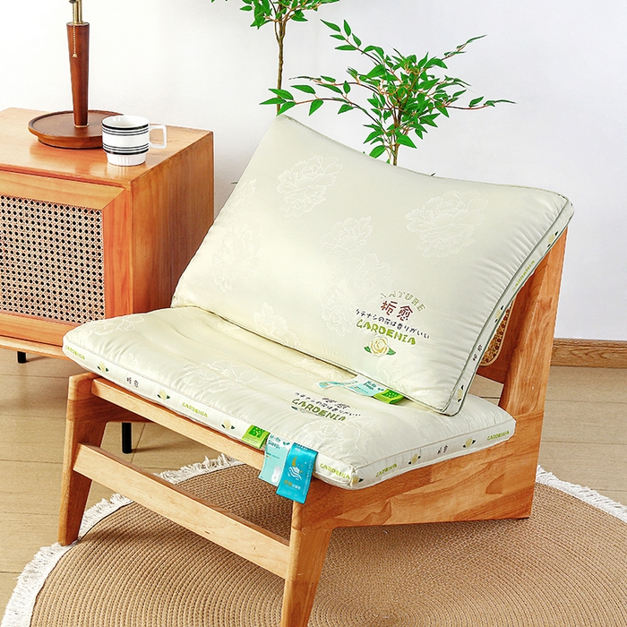 91家纺网 家纺一手货源 找家纺 （总）云熙枕业 2025新款贡缎提花护颈枕枕头枕芯-栀愈