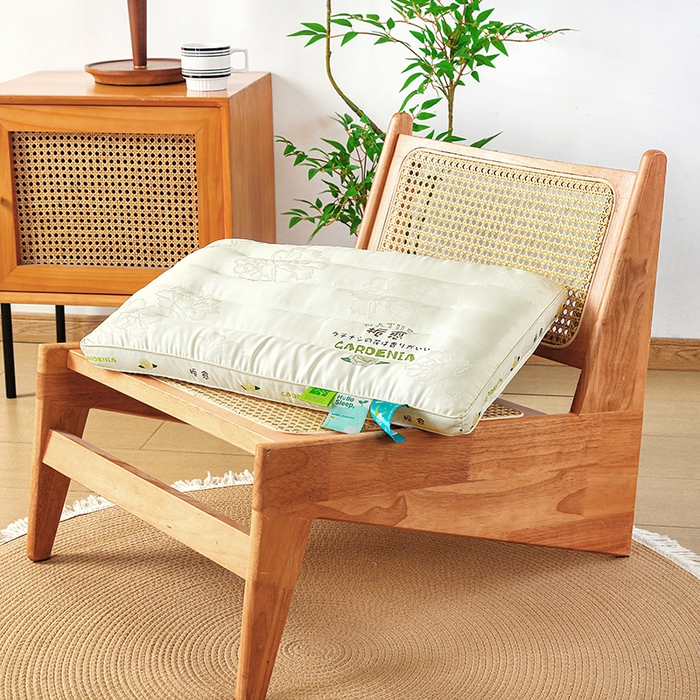 91家纺网 家纺一手货源 找家纺 （总）云熙枕业 2025新款贡缎提花护颈枕枕头枕芯-栀愈