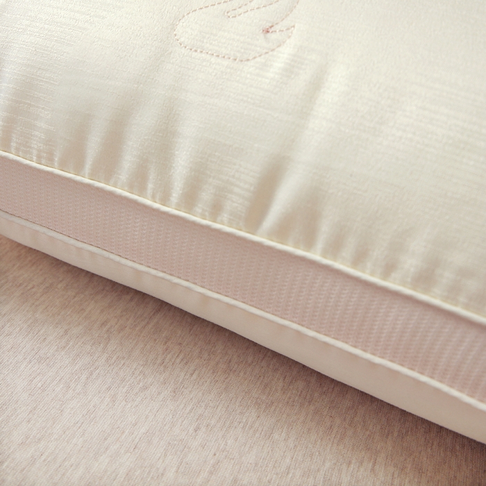 91家纺网 家纺一手货源 找家纺 （总）云熙枕业 2025新款爱上天鹅枕枕头枕芯