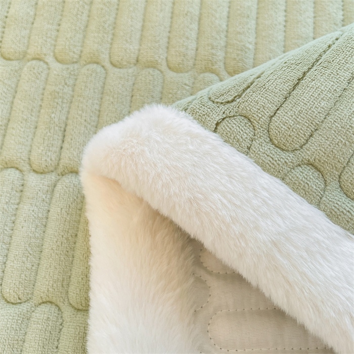 91家纺网 家纺一手货源 找家纺 （总）喜居 2025新款宝宝牛奶绒刺绣床垫腊肠狗系列