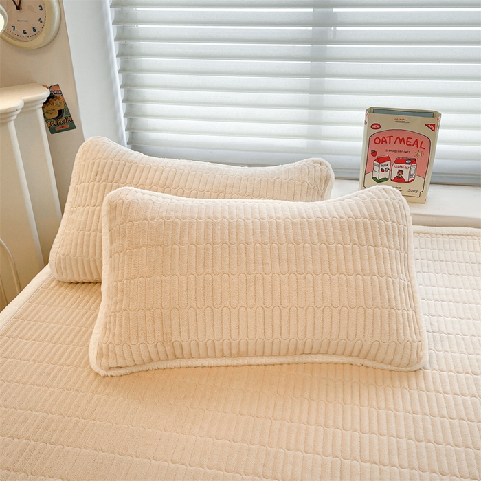 91家纺网 家纺一手货源 找家纺 喜居 2025新款宝宝牛奶绒刺绣床垫腊肠狗系列 腊肠狗-咖